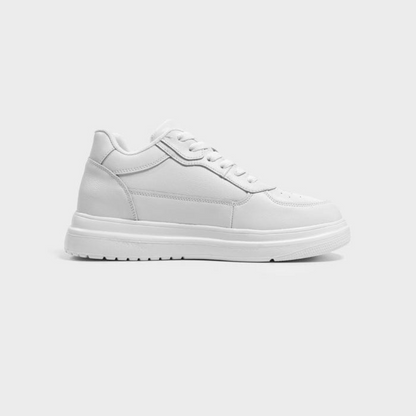 Striks Pulse Sneaker
