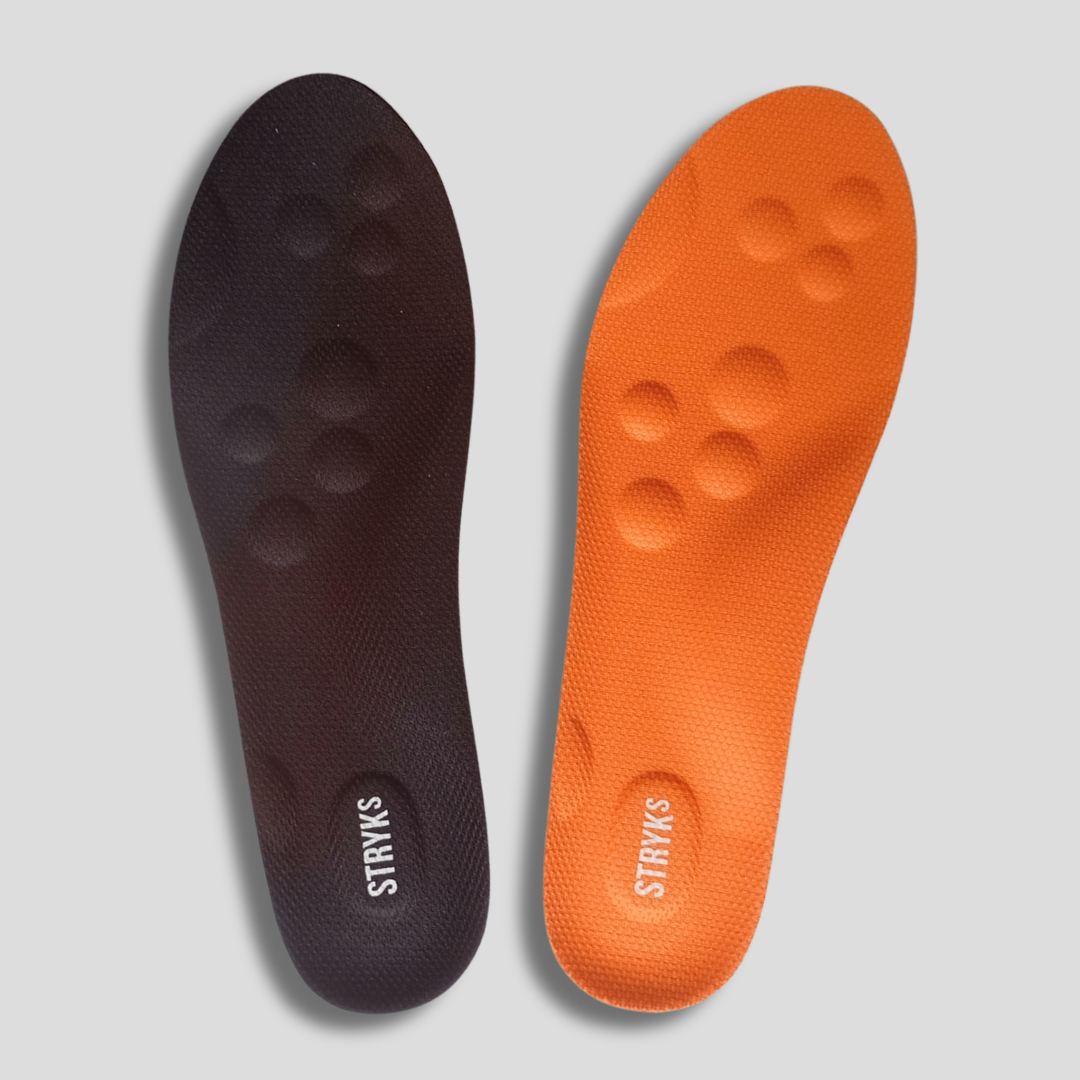 Strykers - Orthopädische Einlagen + (Orthopädische Socken und Fersenschutz Gratis)